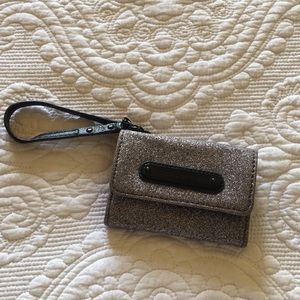 Wristlet wallet